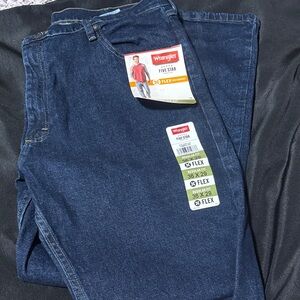 Wrangler Men's Dark Blue Relaxed Jeans